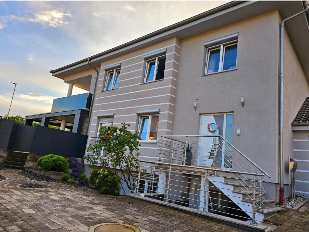 Ferienwohnung ซินส์ไฮม์ ภายนอก รูปภาพ