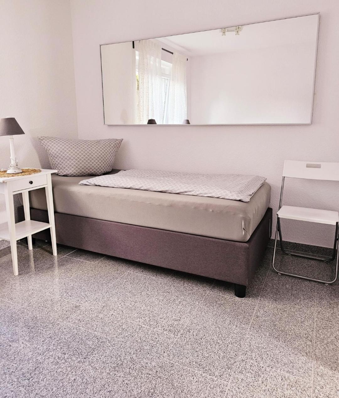 Ferienwohnung ซินส์ไฮม์ ภายนอก รูปภาพ