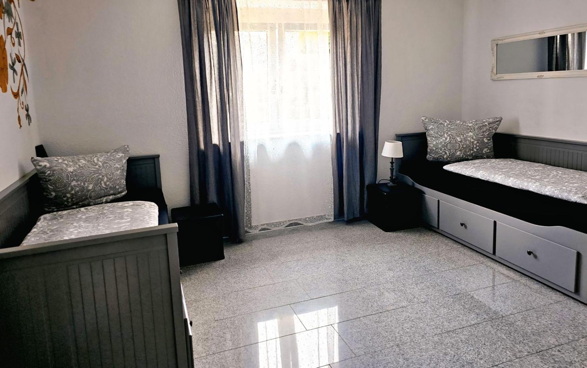 Ferienwohnung ซินส์ไฮม์ ภายนอก รูปภาพ