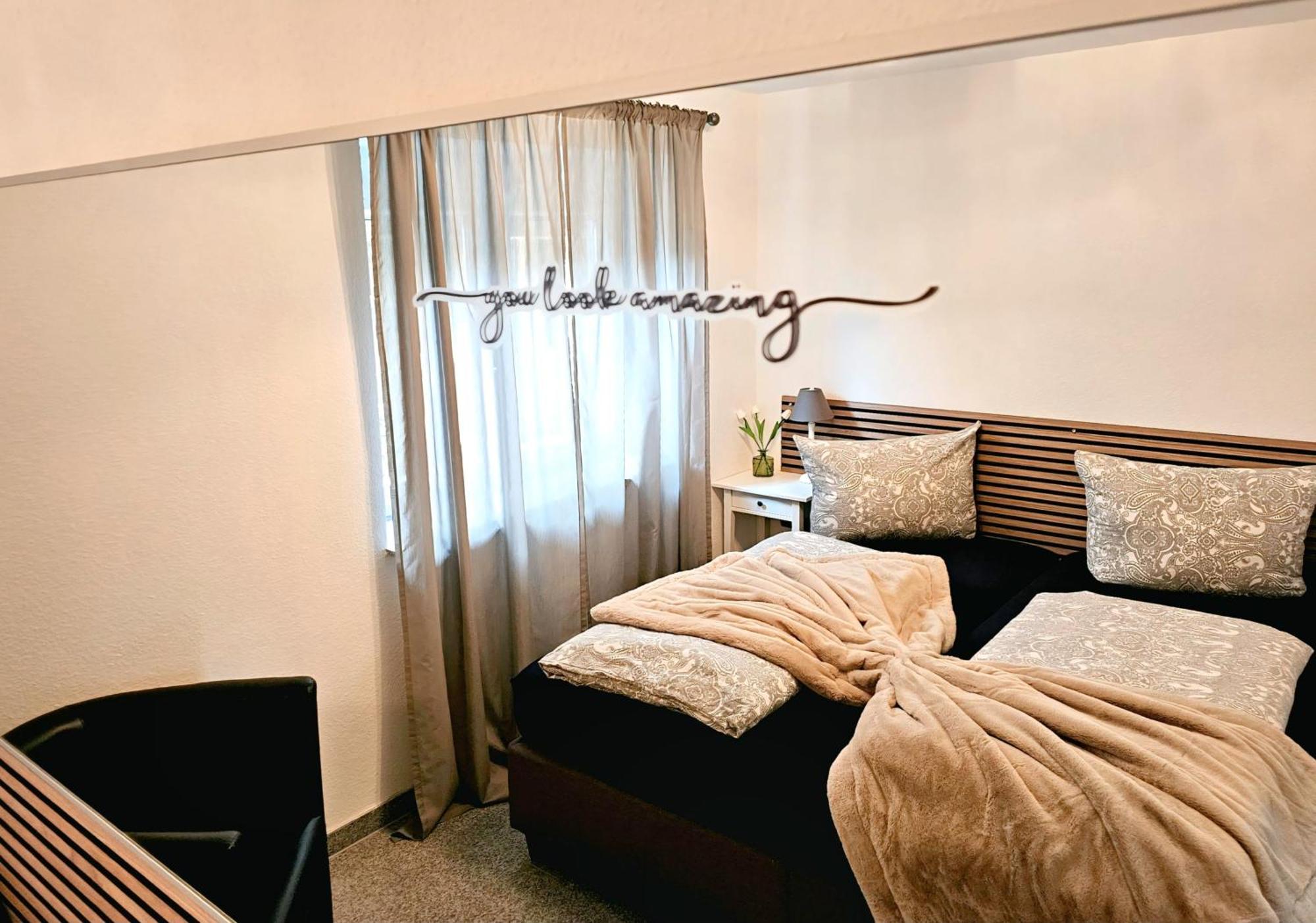 Ferienwohnung ซินส์ไฮม์ ภายนอก รูปภาพ